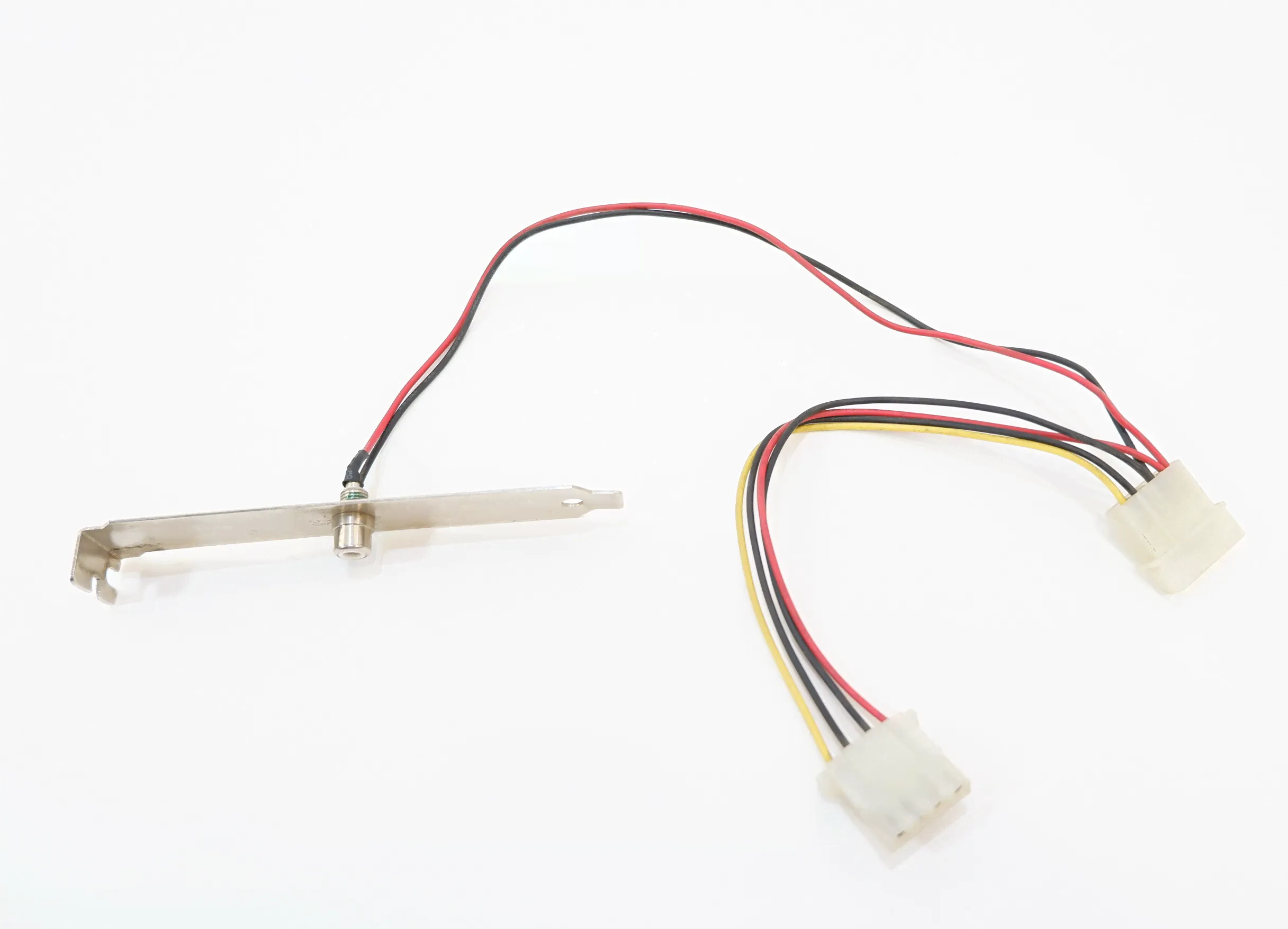 Планка портов в корпус Molex — RCA DC 5v-3